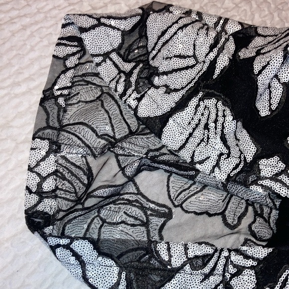 White House Black Market White Sequin Black Dress - Picture 11 of 16